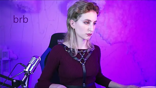 LuxRayi online show from January 5, 9:57 pm