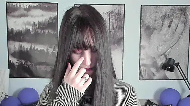 LuxRayi online show from February 6, 5:51 pm