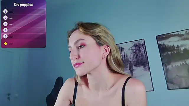 LuxRayi online show from February 22, 9:15 pm