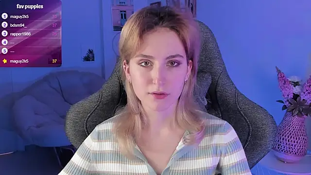 LuxRayi online show from February 25, 5:58 pm