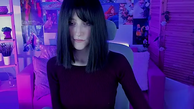 LuxRayi online show from March 22, 5:52 pm