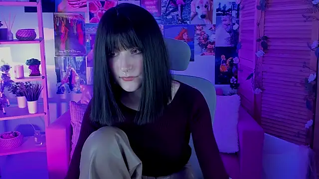 LuxRayi online show from March 22, 8:59 pm