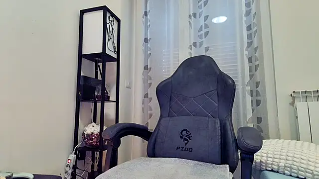 Eelleen online show from March 10, 12:32 pm