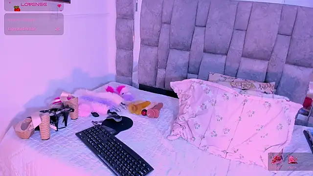 MorganitaX online show from February 19, 8:20 pm