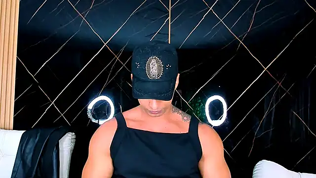 Owen Muzcle online show from October 10, 6:12 am