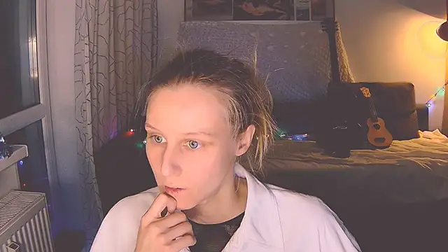 KatiKate online show from December 12, 9:37 pm