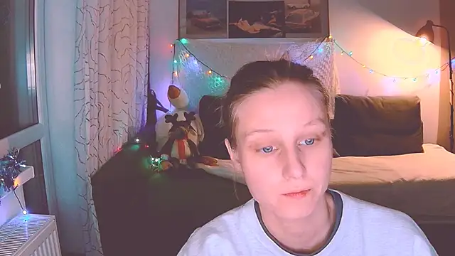 KatiKate online show from December 23, 4:28 pm