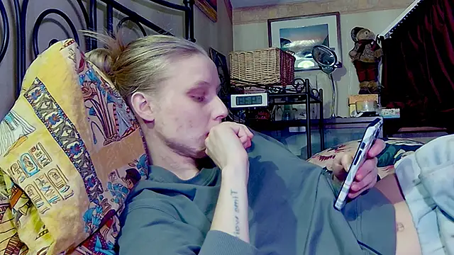 KatiKate online show from January 25, 6:35 pm