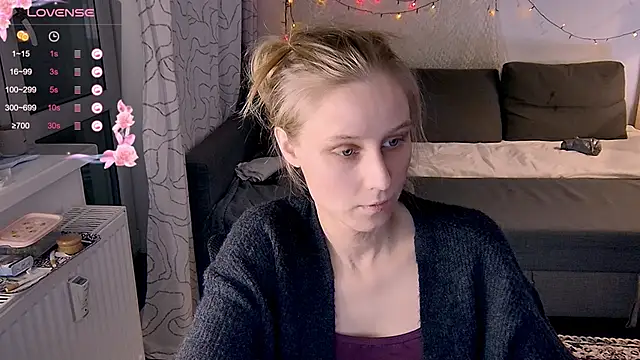 KatiKate online show from February 8, 8:10 pm