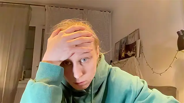 KatiKate online show from February 9, 6:05 pm