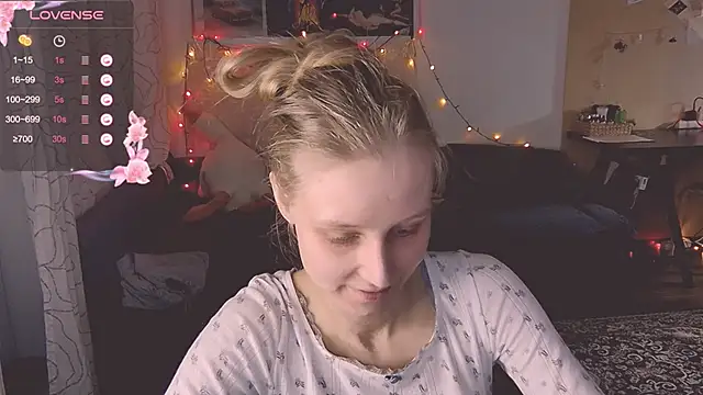 KatiKate online show from February 15, 5:28 pm