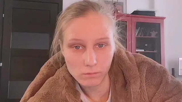 KatiKate online show from March 3, 1:31 pm