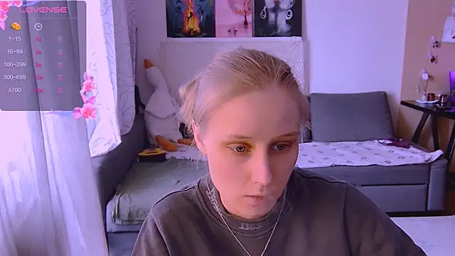 KatiKate online show from March 20, 1:48 pm