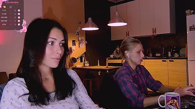 KatiKate online show from October 6, 4:15 pm