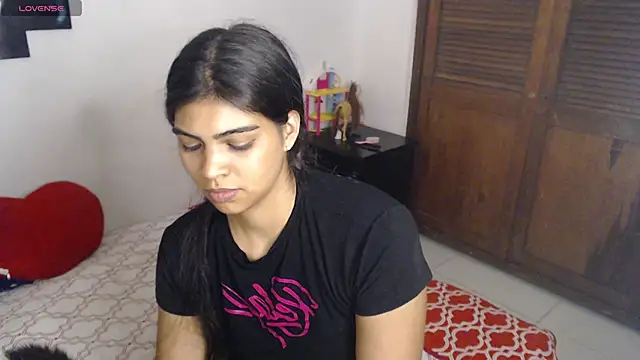 Pocahontas Princess  online show from April 22, 3:20 am