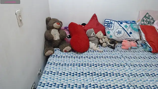 Snapshot of Pocahontas_Princess_ chatting on June 25, 10:47 pm Pocahontas Princess online show from June 25, 10:47 pm