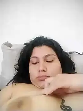 Snapshot of Marilin_Jessie chatting on December 22, 5:32 pm Marilin Jessie online show from December 22, 5:32 pm