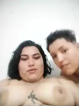 Snapshot of Marilin_Jessie chatting on December 22, 11:41 pm Marilin Jessie online show from December 22, 11:41 pm