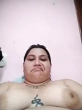 Snapshot of Marilin_Jessie chatting on March 21, 1:24 am Marilin Jessie online show from March 21, 1:24 am