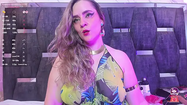 GinnaGrace online show from September 27, 12:54 pm