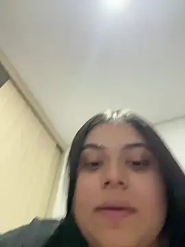 Snapshot of alissonfernandez_ chatting on January 9, 1:08 am alissonfernandez online show from January 9, 1:08 am