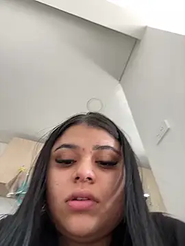 Snapshot of alissonfernandez_ chatting on January 12, 6:38 pm alissonfernandez online show from January 12, 6:38 pm
