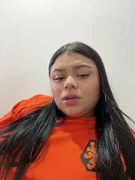 Snapshot of alissonfernandez_ chatting on January 25, 1:30 pm alissonfernandez online show from January 25, 1:30 pm