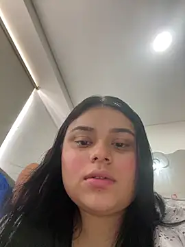 Snapshot of alissonfernandez_ chatting on March 10, 3:30 pm alissonfernandez online show from March 10, 3:30 pm