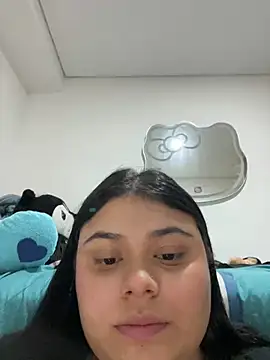 Snapshot of alissonfernandez_ chatting on March 13, 4:27 am alissonfernandez online show from March 13, 4:27 am