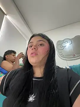 Snapshot of alissonfernandez_ chatting on March 15, 5:15 pm alissonfernandez online show from March 15, 5:15 pm