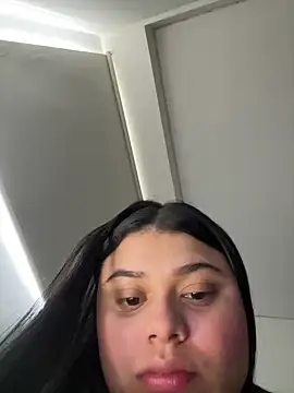 Snapshot of alissonfernandez_ chatting on March 20, 12:53 pm alissonfernandez online show from March 20, 12:53 pm