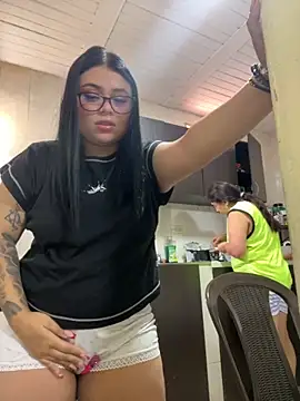 Snapshot of alissonfernandez_ chatting on September 20, 1:56 pm alissonfernandez online show from September 20, 1:56 pm
