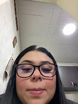 Snapshot of alissonfernandez_ chatting on September 25, 11:03 am alissonfernandez online show from September 25, 11:03 am