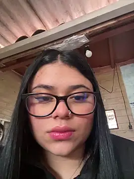 Snapshot of alissonfernandez_ chatting on October 8, 12:58 pm alissonfernandez online show from October 8, 12:58 pm