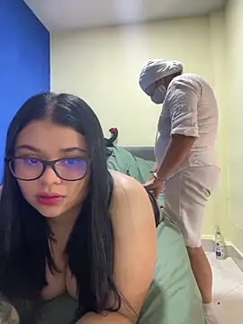 Snapshot of alissonfernandez_ chatting on October 12, 4:11 am alissonfernandez online show from October 12, 4:11 am
