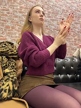  AngelMoon  online show from November 18, 4:06 am