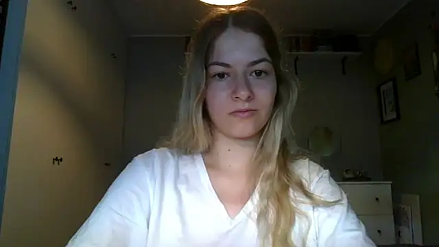 Snapshot of ROSIEx_sweet chatting on September 9, 6:46 am ROSIEx sweet online show from September 9, 6:46 am