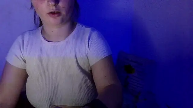 kila lo online show from February 1, 8:16 pm