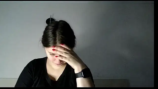 kila lo online show from February 14, 2:44 pm