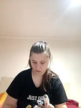 kila lo online show from March 16, 4:12 pm