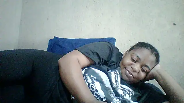 bustyboobs6 online show from December 18, 6:52 am