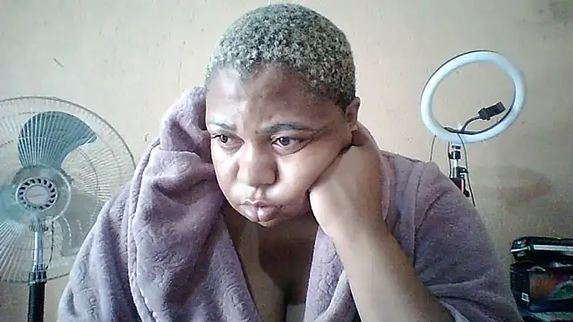 bustyboobs6 online show from February 16, 5:58 am