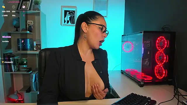 Sue Wolls online show from January 15, 12:41 am