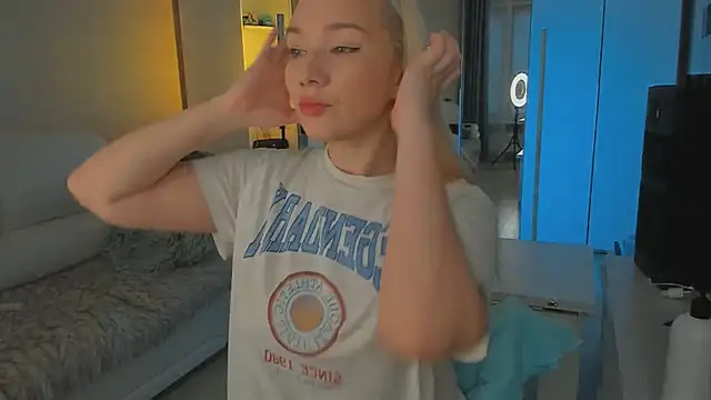 Snapshot of 1AlexaGoddess3 chatting on March 15, 2:56 am 1AlexaGoddess3 online show from March 15, 2:56 am