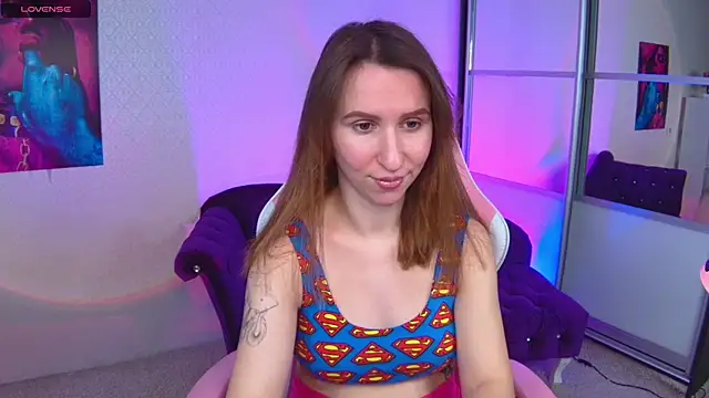 AliceBYKiss online show from December 19, 6:45 am