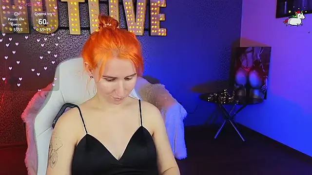 AliceBYKiss online show from February 3, 3:38 pm