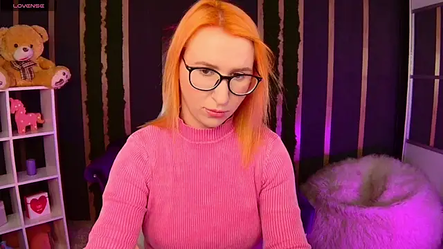 AliceBYKiss online show from March 10, 12:10 pm