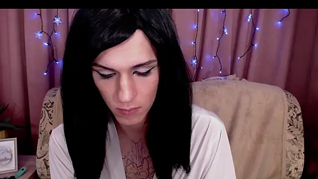  CRYSTAL tgirl online show from February 9, 3:00 am