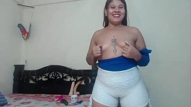 Stylevoluptuousvycky online show from February 16, 11:05 pm