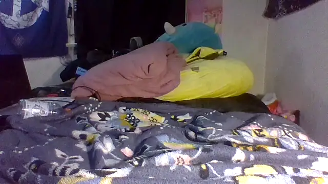 Snapshot of ATwinkie chatting on March 21, 12:18 am ATwinkie online show from March 21, 12:18 am